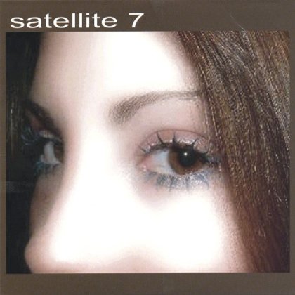 SATELLITE 7