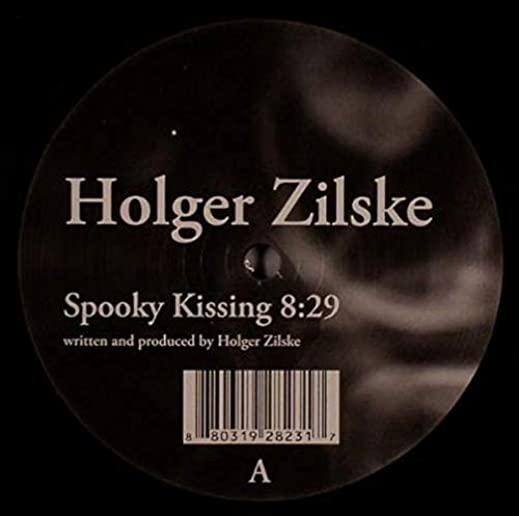 SPOOKY KISSING (EP)