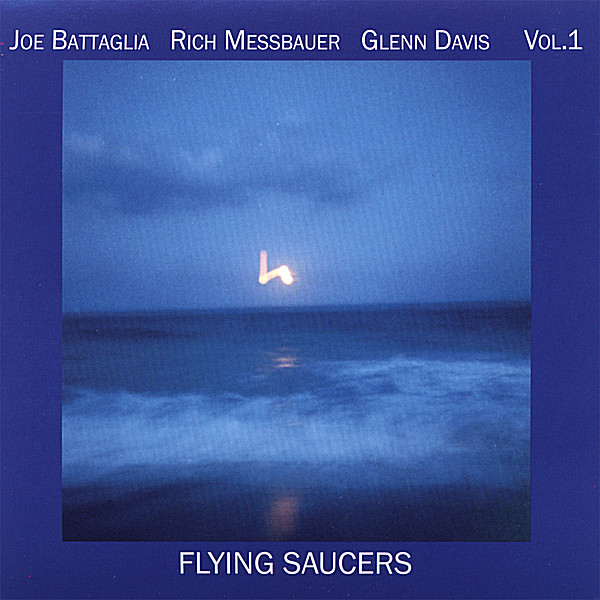 FLYING SAUCERS 1