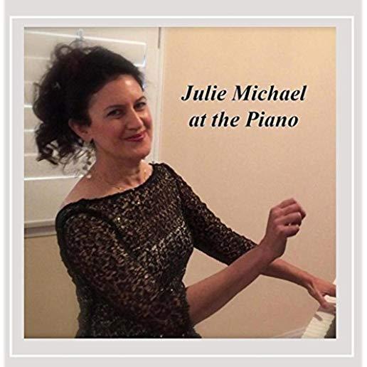 JULIE MICHAEL AT THE PIANO