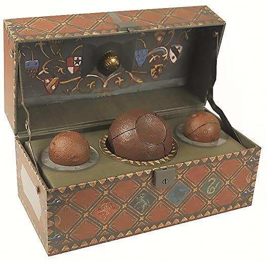 HARRY POTTER COLLECTIBLE QUIDDITCH SET WITH POSTER